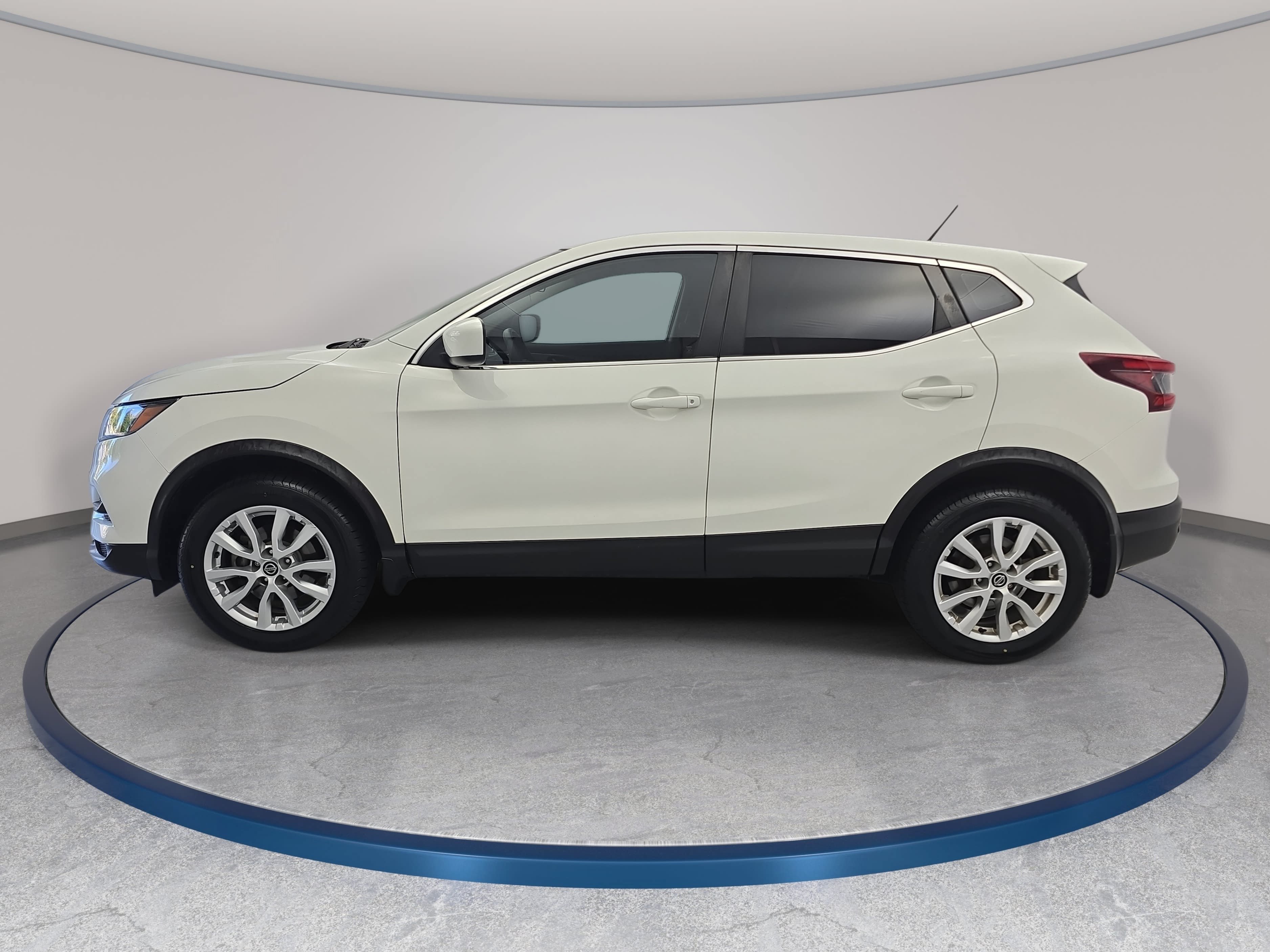 Used 2020 Nissan Rogue Sport S w/ Appearance Package FWD image 8