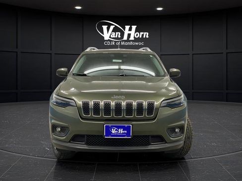 Used 2019 Jeep Cherokee Latitude Plus w/ Comfort/Convenience Group image 11