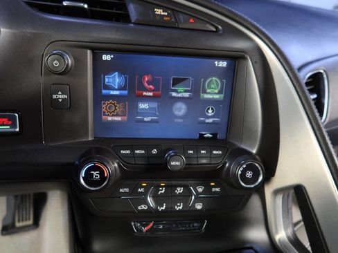 Used 2017 Chevrolet Corvette Stingray Coupe w/ 1LT image 20