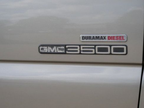 Used 2001 GMC Sierra 3500 4x4 Extended Cab image 35