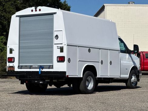 New 2026 Chevrolet Express 3500 w/ Power Convenience Package RWD image 4
