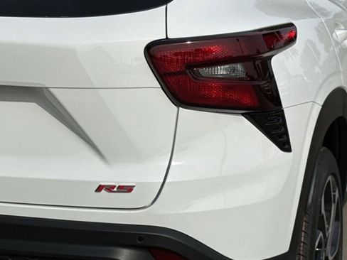 New 2026 Chevrolet Trax RS FWD image 7