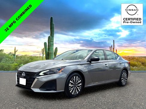 Certified 2025 Nissan Altima 2.5 SV FWD image 2