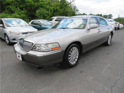 Used 2003 Lincoln Town Car Signature