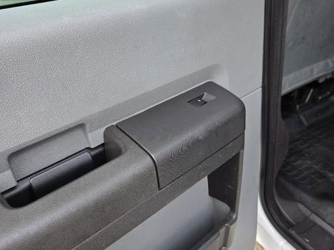 Used 2015 Ford F250 XL w/ Power Equipment Group image 40