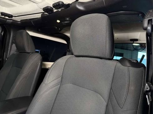 Used 2018 Jeep Wrangler Sport AWD/4WD image 22