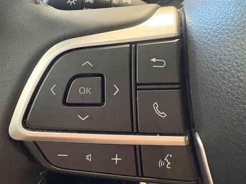 Used 2026 Toyota Highlander XLE AWD/4WD image 23