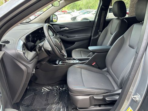 Used 2025 Buick Encore GX Preferred FWD image 46