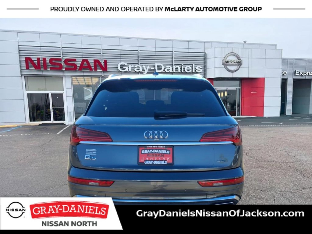 Used 2023 Audi Q5 2.0T Premium w/ Convenience Package AWD/4WD image 6