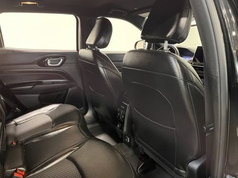 Used 2022 Jeep Compass Altitude image 14