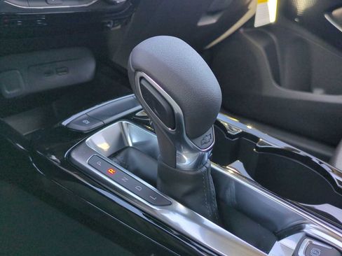 New 2026 Chevrolet Trax LT FWD image 21