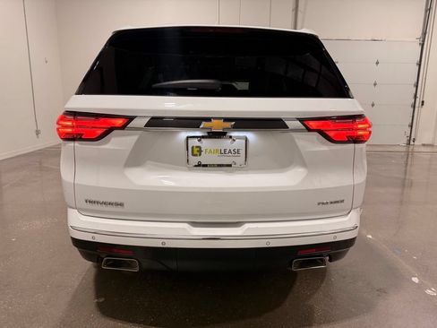 Used 2023 Chevrolet Traverse Premier FWD image 6
