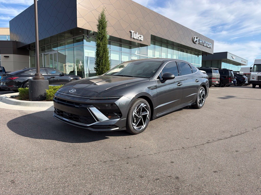 New 2026 Hyundai Sonata SEL FWD image 2