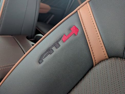 New 2026 GMC Canyon AT4 image 15