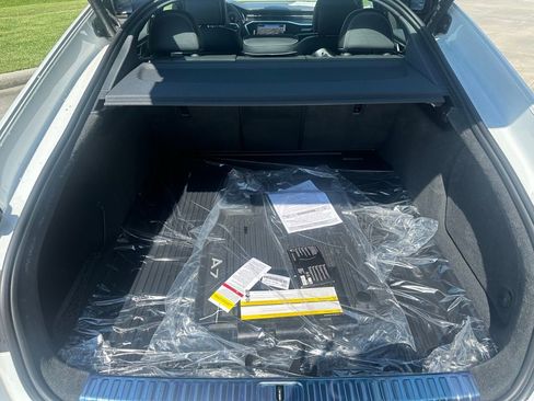 New 2025 Audi A7 3.0T Prestige image 24