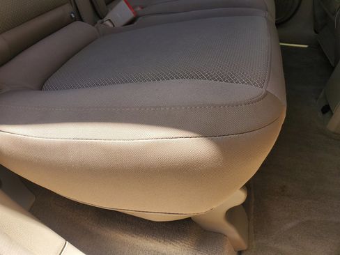 Used 2008 Saturn Vue XR image 31