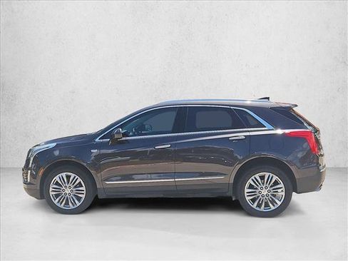 Used 2018 Cadillac XT5 Premium Luxury w/ Driver Assist Package AWD/4WD image 9