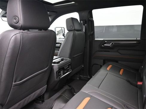 New 2026 GMC Sierra 2500 AT4 image 10