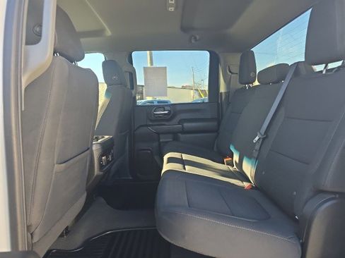 Used 2022 Chevrolet Silverado 2500 LT w/ Z71 Sport Edition image 17