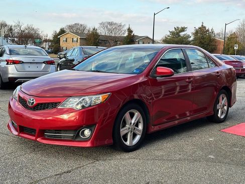 Used 2014 Toyota Camry SE w/ Fleet Convenience Package image 8