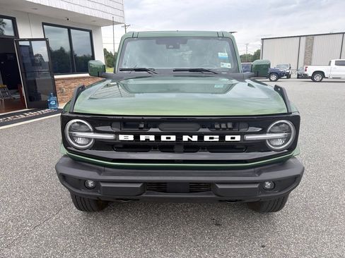 Used 2025 Ford Bronco Outer Banks AWD/4WD image 12