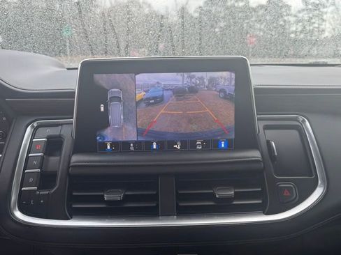 Used 2021 Chevrolet Tahoe High Country w/ Premium Package image 12