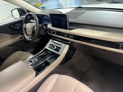 Used 2020 Lincoln Aviator 2WD image 14