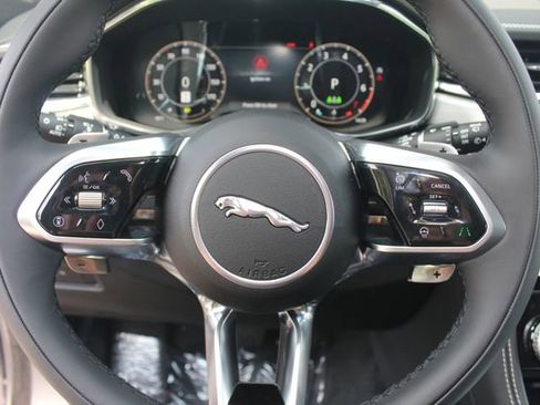 New 2026 Jaguar F-PACE R-Dynamic S image 17