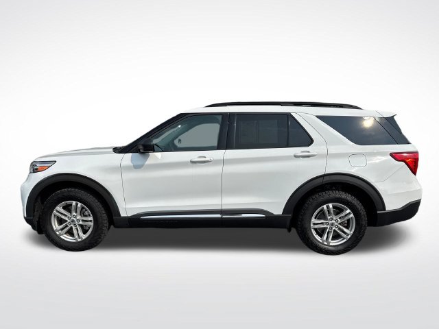 Used 2021 Ford Explorer XLT AWD/4WD image 2