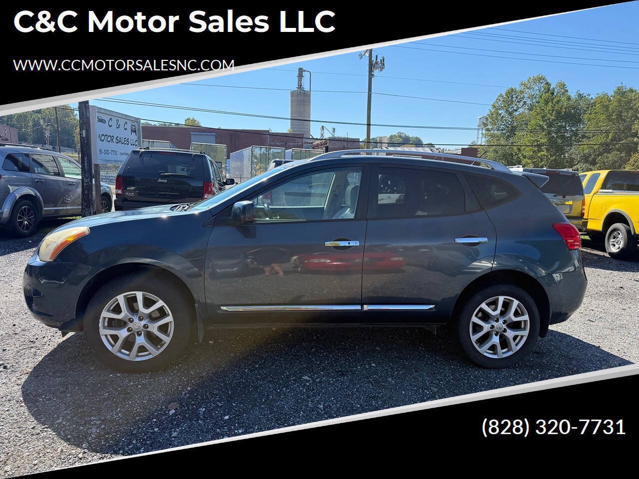 Used 2013 Nissan Rogue SL AWD/4WD image 1
