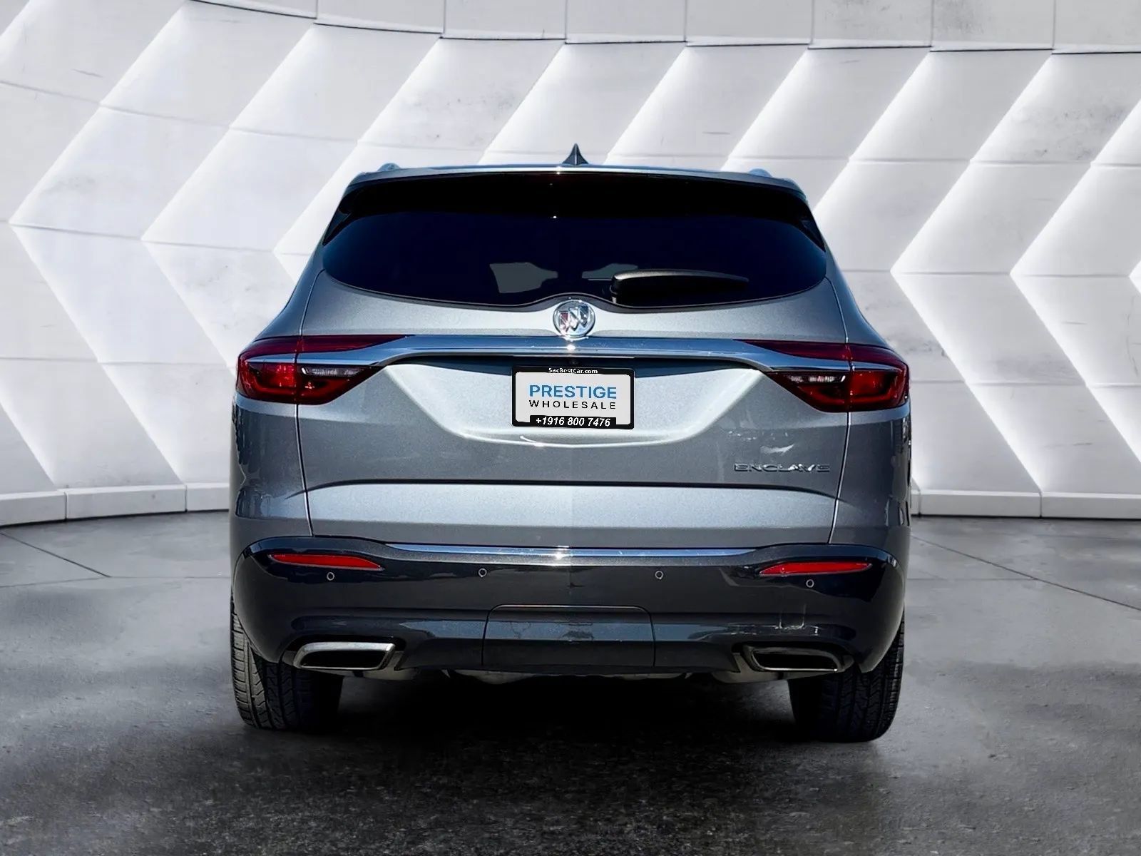 Used 2019 Buick Enclave Premium w/ Experience Buick Package FWD image 4