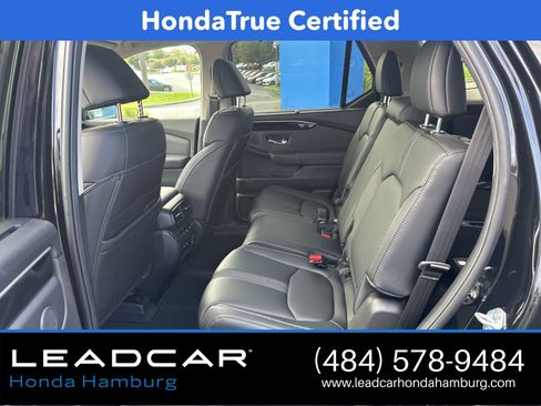 Used 2025 Honda Pilot Touring image 11