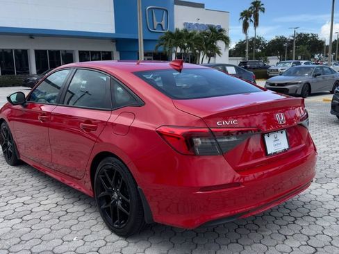 Used 2023 Honda Civic Sport image 9