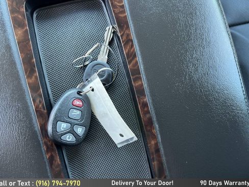 Used 2012 GMC Yukon XL Denali AWD/4WD image 17