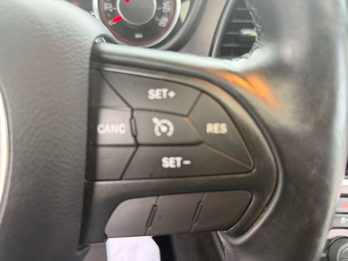 Used 2015 Dodge Challenger R/T w/ Quick Order Package 22B R/T RWD image 29