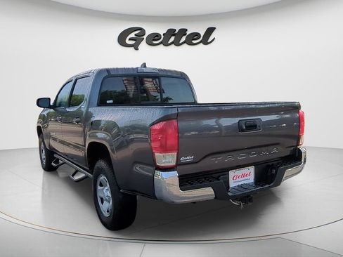 Used 2021 Toyota Tacoma SR5 RWD image 7
