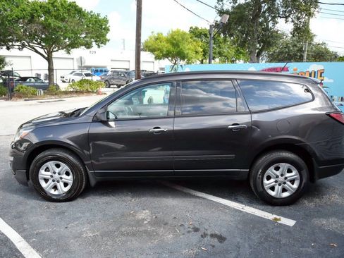 Used 2014 Chevrolet Traverse LS FWD image 7
