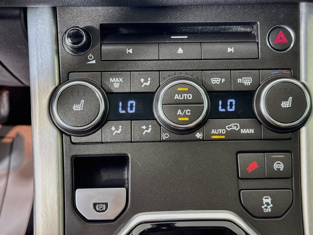Used 2015 Land Rover Range Rover Evoque Pure Premium AWD/4WD image 19