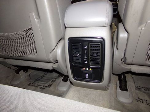 Used 2011 Dodge Durango Crew w/ Entry Nav/Commuter Group image 18