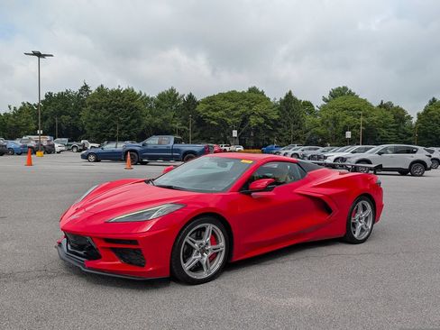 Used 2022 Chevrolet Corvette Stingray Premium Conv w/ Z51 Performance Package RWD image 2