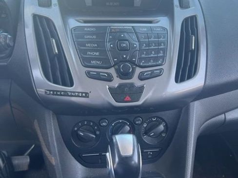 Used 2017 Ford Transit Connect XLT image 9