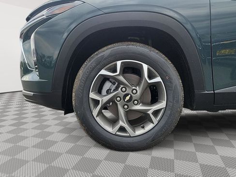 New 2025 Chevrolet Trax LT w/ LT Convenience Package image 24