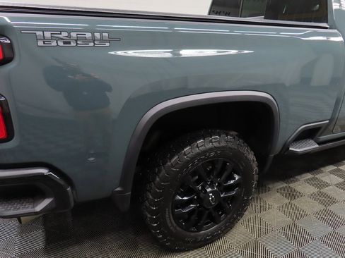 Used 2025 Chevrolet Silverado 2500 LTZ w/ Trail Boss Package image 38