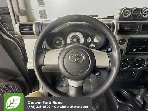 Used 2010 Toyota FJ Cruiser 4WD image 13
