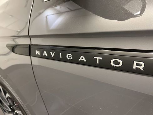 New 2026 Lincoln Navigator L Black Label AWD/4WD image 45