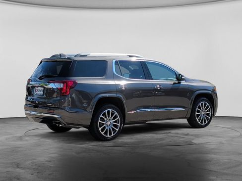 Used 2020 GMC Acadia Denali w/ Denali Ultimate Package AWD/4WD image 7