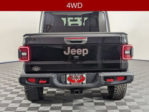 Used 2021 Jeep Gladiator Rubicon AWD/4WD image 6