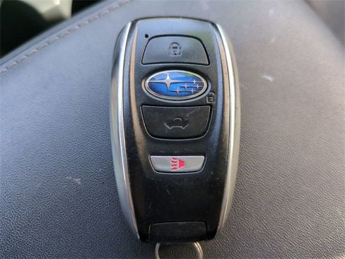 Used 2020 Subaru Outback Limited image 28