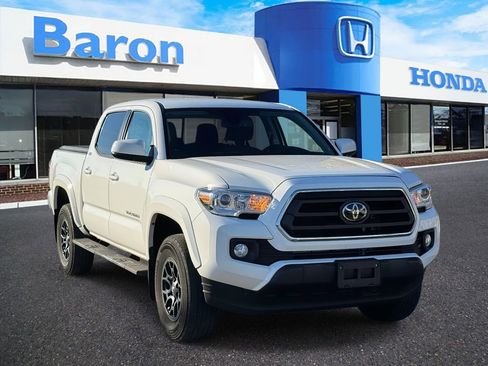 Used 2021 Toyota Tacoma SR5 image 1