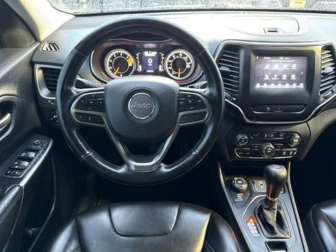 Used 2020 Jeep Cherokee Latitude Plus w/ Cold Weather Group image 20